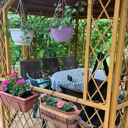 Garden House Etc 1